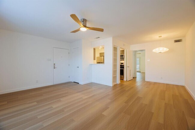 Building Photo - 7920 Rockwood Ln