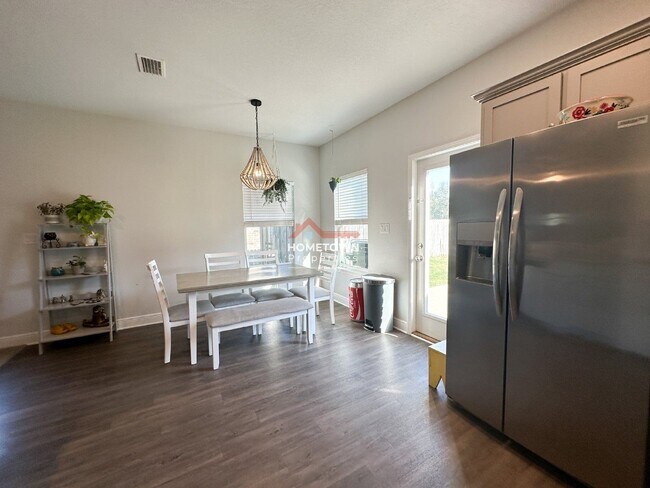 Building Photo - 3613 Conley Dr