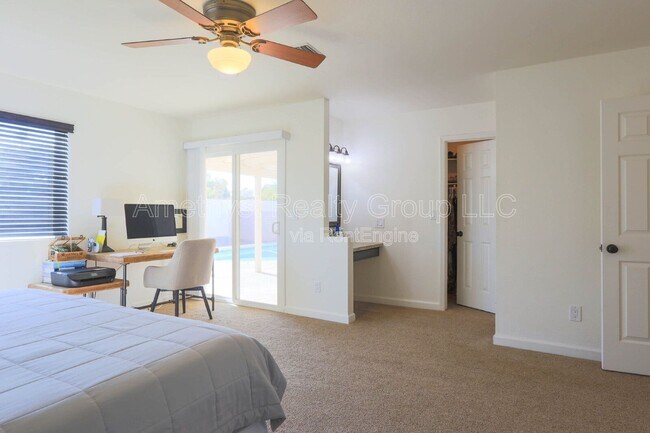 Building Photo - 4239 E San Gabriel Ave