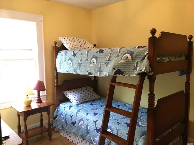 Building Photo - 107 Bungalow Ln