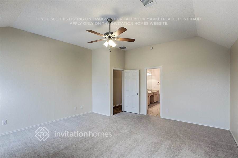 Building Photo - 2259 Meadowstone Dr