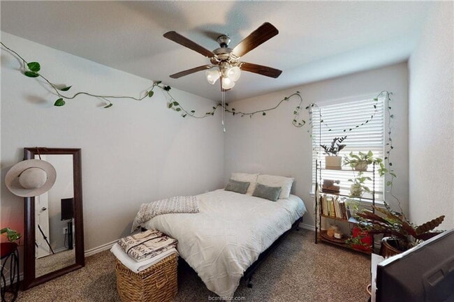 Building Photo - 6214 Darlington Ave