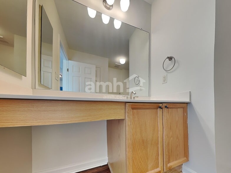 Building Photo - 5045 Prosperity Ridge Rd