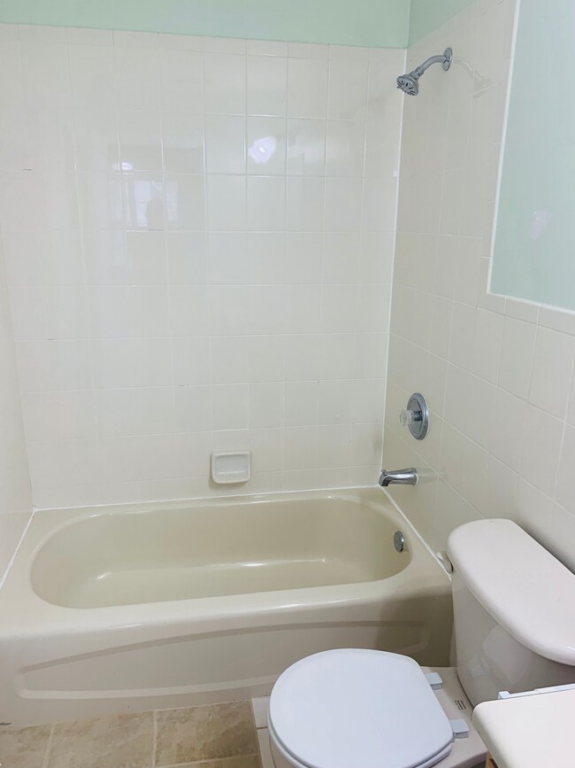 Building Photo - 178 Lackland Ave