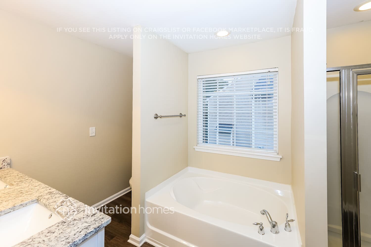 Building Photo - 2136 Mallard Pointe Dr