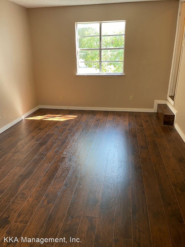 Building Photo - 5 br, 3 bath House - 1579 Rogers