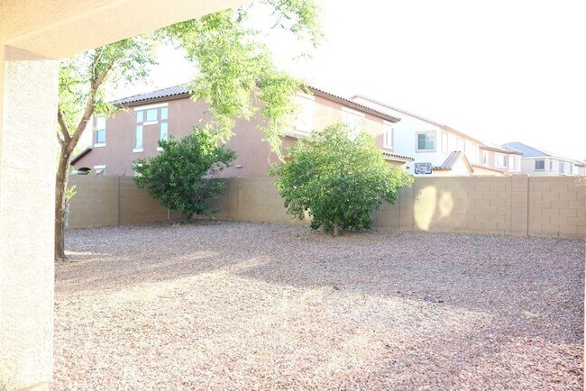 Building Photo - 11292 N 161st Dr