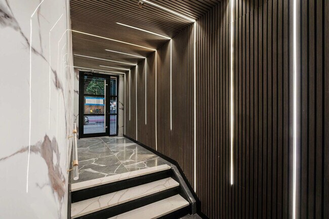 Building Photo - 317w E 14th St