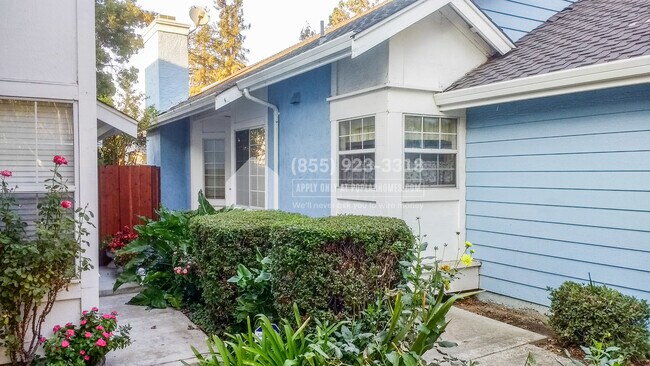 Building Photo - 4475 Red Oak Common