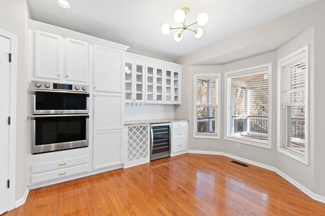 Building Photo - Beautiful 5 Bedroom Home in Dansforth Neighborhood