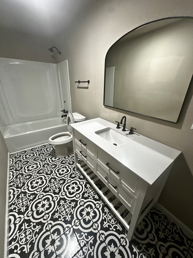 Building Photo - 11161 Soape Rd