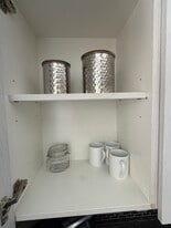 Building Photo - 203 W Crest Ave