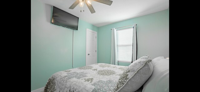 Building Photo - 2614 W Oregon St