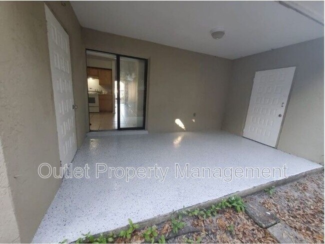 Building Photo - 1705 Ridgewood Ln