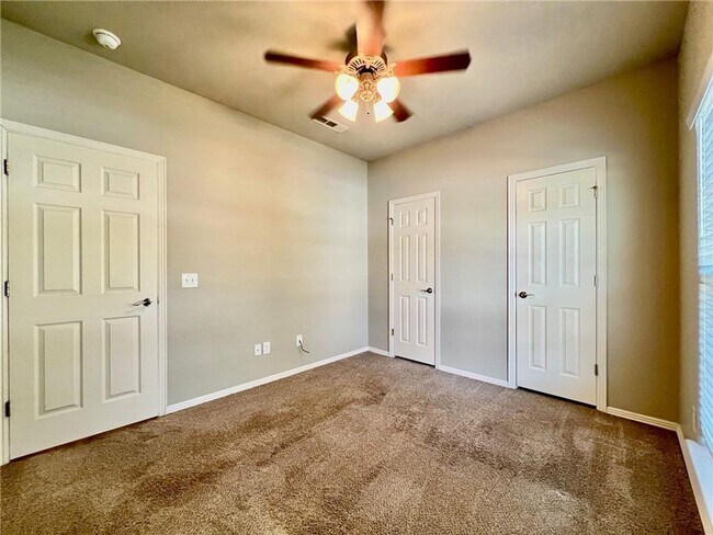 Building Photo - Nice Home in South East Fayetteville