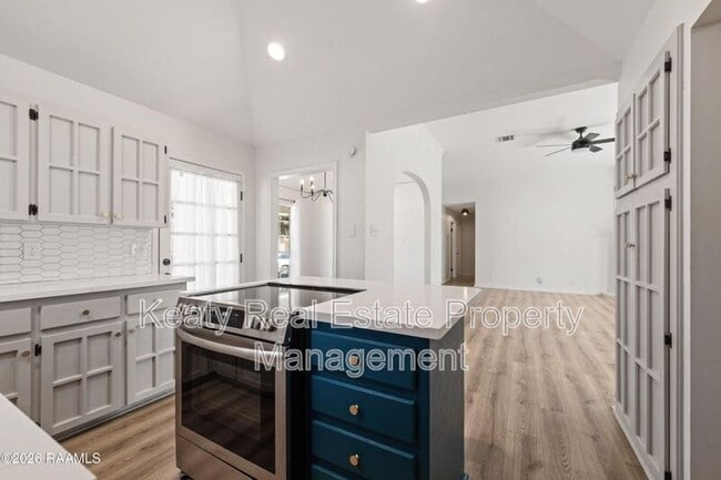 Building Photo - 313 Wallingsford Cir