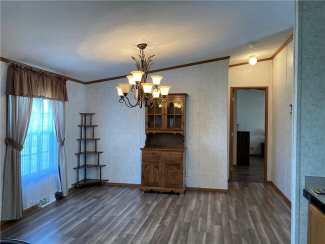 Building Photo - 1447 Rochester St