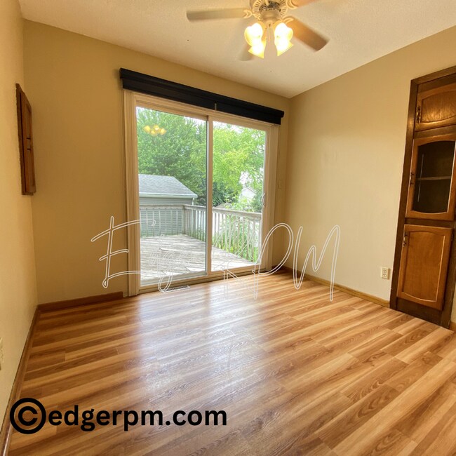 Building Photo - 2624 W 3rd St