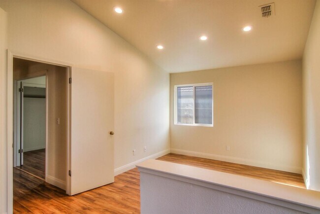 Building Photo - Great 3 Bedroom, 2 Bath 1524 Sqft. Rancho ...