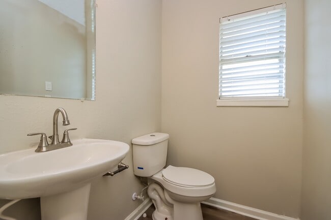 Building Photo - 24118 Grey Fox Dr