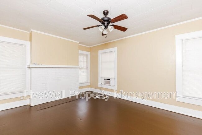 Building Photo - 304 12th St SW