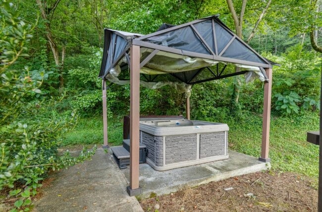 Building Photo - 3626 Pittman Center Rd