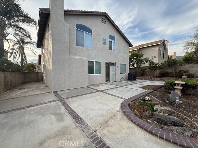 Building Photo - 5553 Pheasant Dr