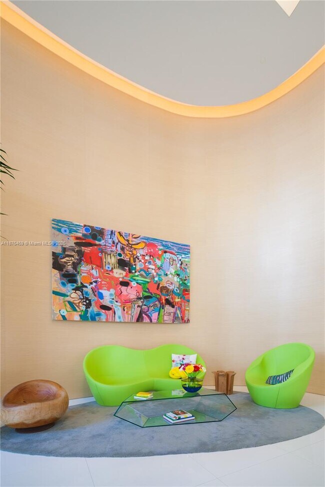 Building Photo - 501 NE 31st St