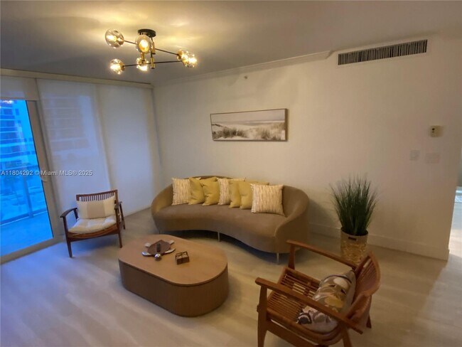 Primary Photo - 2501 S Ocean Dr