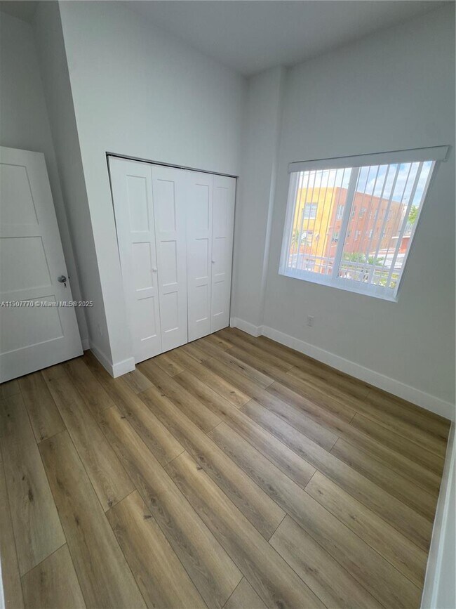 Building Photo - 1534 NW 1st St