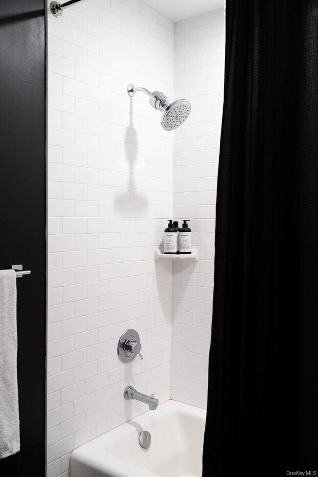 Building Photo - 249 Main St