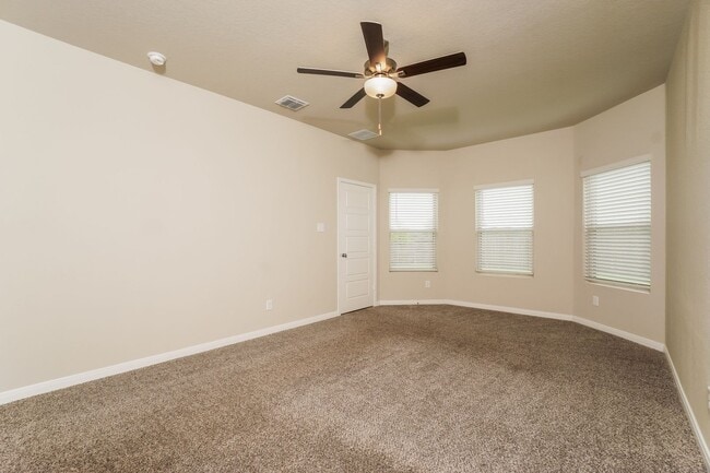 Building Photo - First time rental!