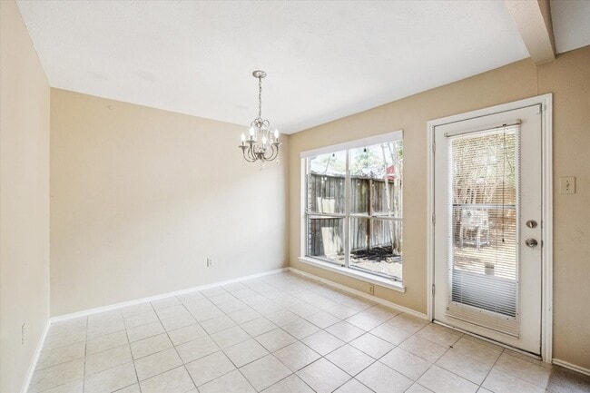 Building Photo - 16330 Leamington Ln