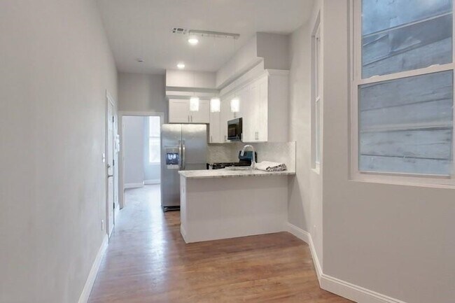 Building Photo - 130 45th St