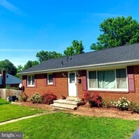 Building Photo - 4506 Samar St