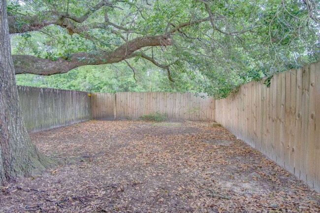 Building Photo - Price Drop!! -Adorable Updated 2BR Cottage...