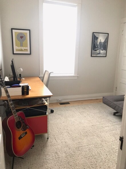 Bedroom 2 - 4532 N Albany Ave