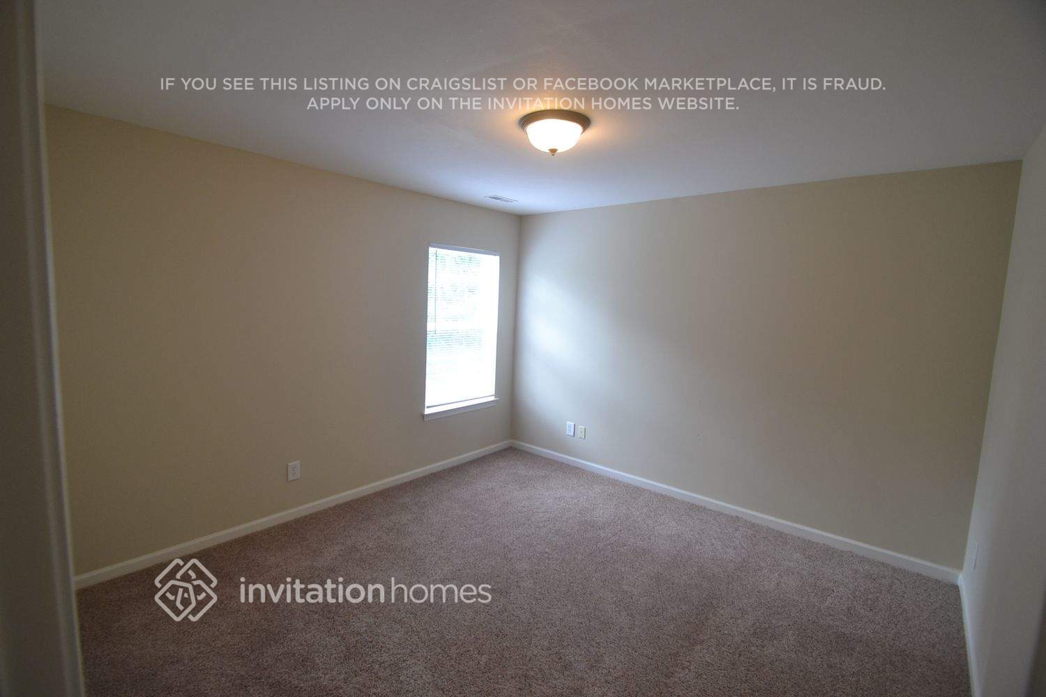 Building Photo - 3013 Saphire Ln