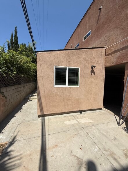 Building Photo - 14352 Tiara St