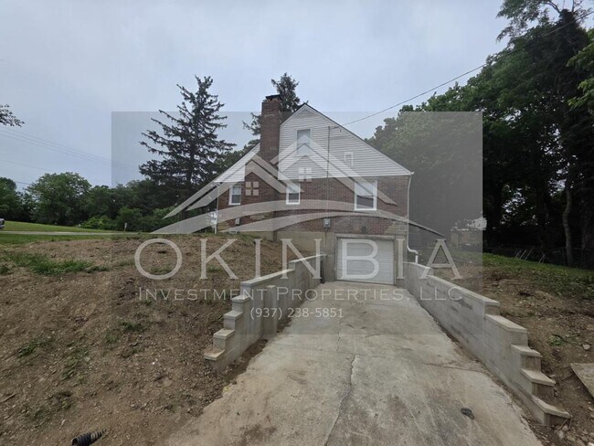 Building Photo - 1402 N Euclid Ave