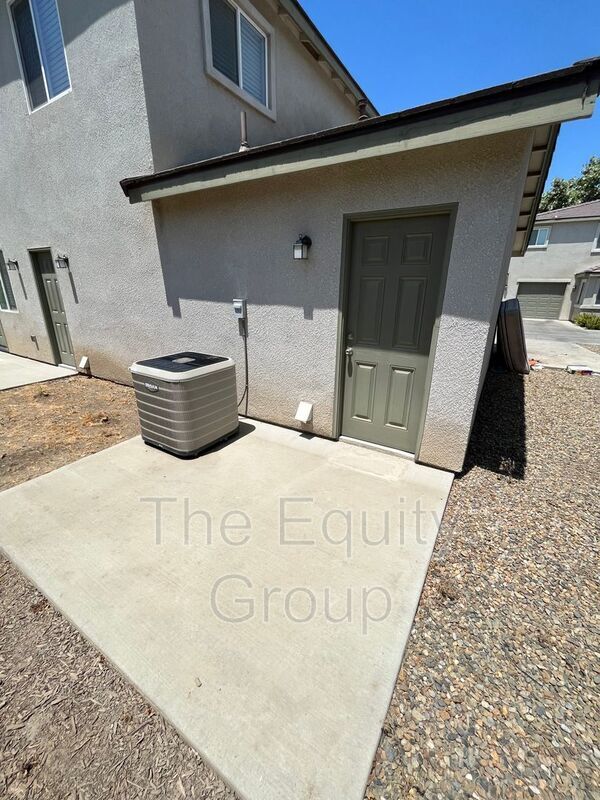 Building Photo - 2931 N Crowe St