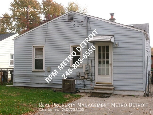 Building Photo - CUTE 2-Bedroom Taylor Home