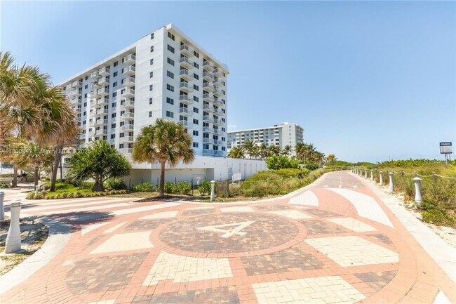 Building Photo - 401 Ocean Dr