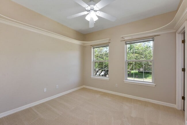 Building Photo - Beautifully Updated 4 Bedroom, 2.5 Bathrooms, 2-Story Home in West Round Rock