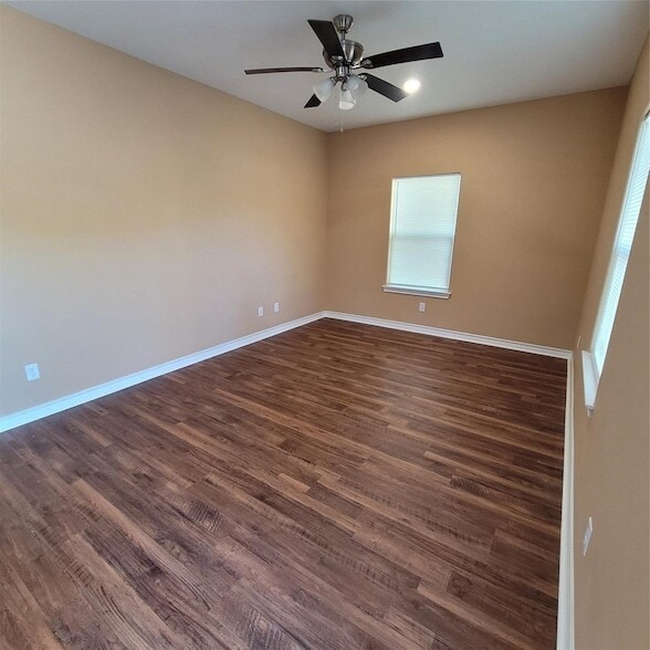 Building Photo - 2107 24th St N