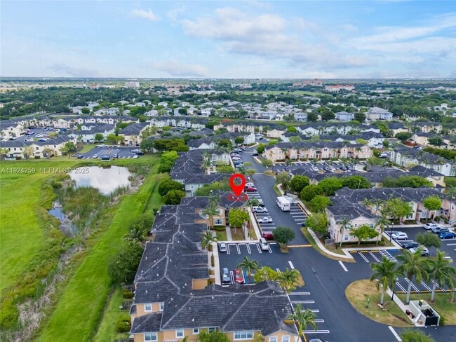 Building Photo - 230 SE 29th Ave