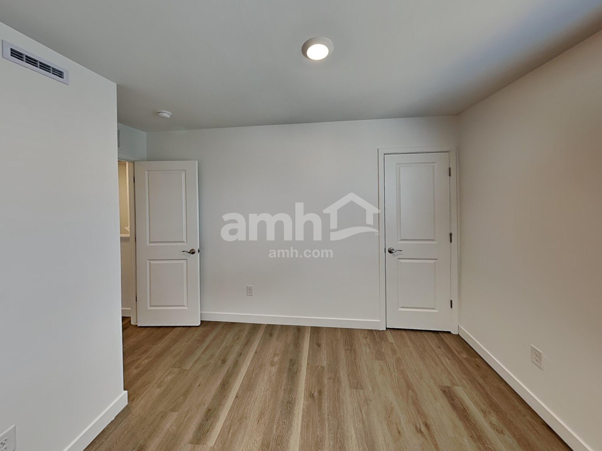 Building Photo - 9699 N Rancho Lozano