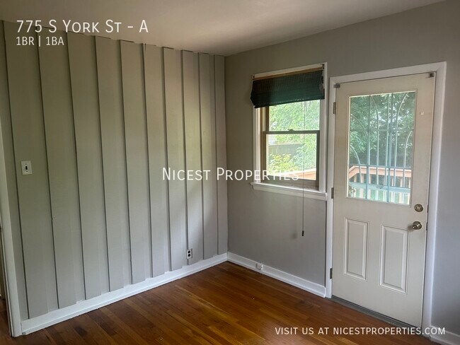 Building Photo - 775 S York St