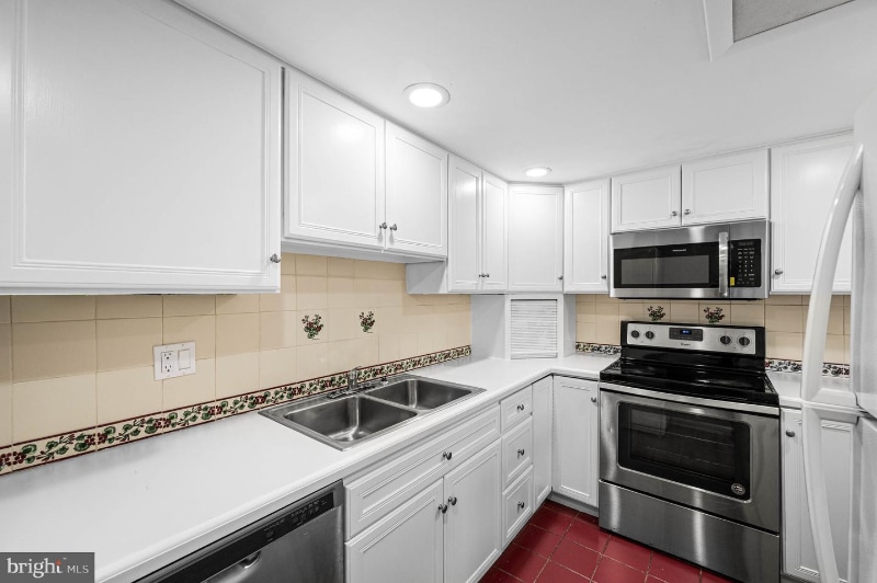 Building Photo - 1518 Manley Rd