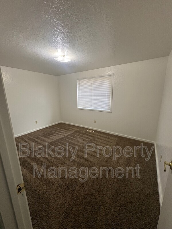Building Photo - 3047 N Linda Vista Ln